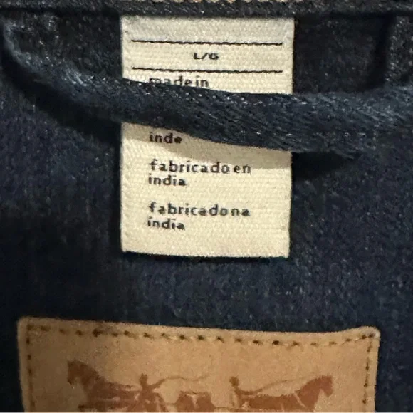 Levi’s‎ Dark Blue Jean Jacket Women’s Sz Large - Picture 3 of 3
